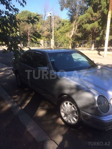 Mercedes E 230 1996, 300,000 km - 2.3 l - Sumqayıt