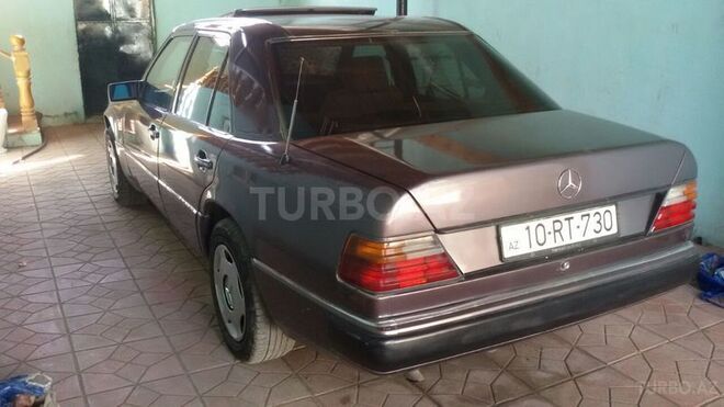 Mercedes E 250 1992, 345,647 km - 2.5 l - Gəncə