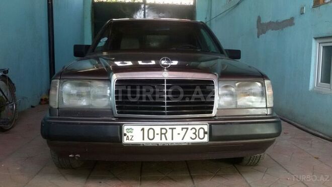 Mercedes E 250 1992, 345,647 km - 2.5 l - Gəncə