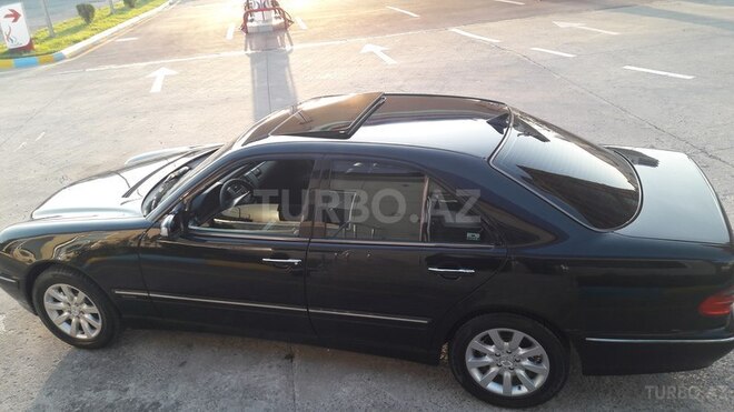 Mercedes E 240 2000, 160,336 km - 2.6 l - Bakı