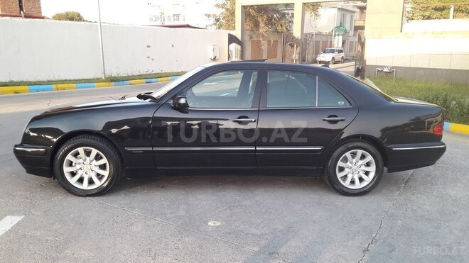 Mercedes E 240 2000, 160,336 km - 2.6 l - Bakı