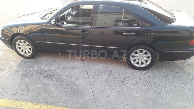 Mercedes E 240 2000, 160,336 km - 2.6 l - Bakı