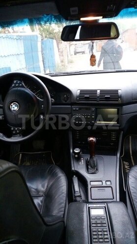 BMW 528 2000, 270,000 km - 2.8 l - Bakı