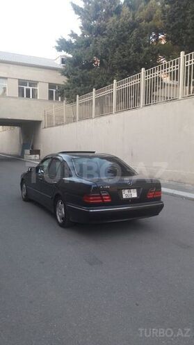 Mercedes E 320 1999, 201,000 km - 3.2 л - Bakı