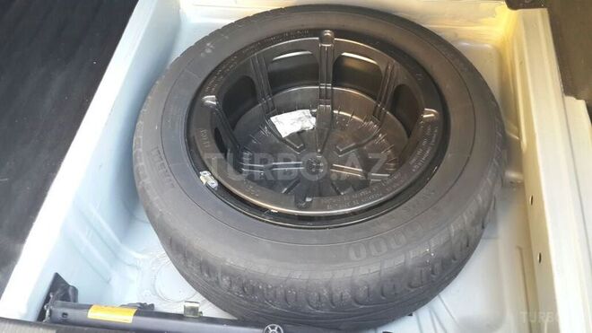 Mercedes E 240 2001, 178,000 km - 2.4 l - Bakı