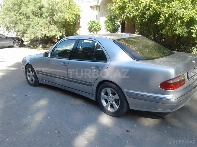 Mercedes E 240 2000, 355,000 km - 2.4 l - Bakı