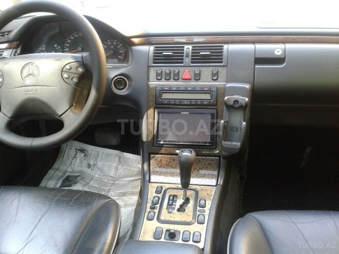 Mercedes E 240 2000, 355,000 km - 2.4 l - Bakı
