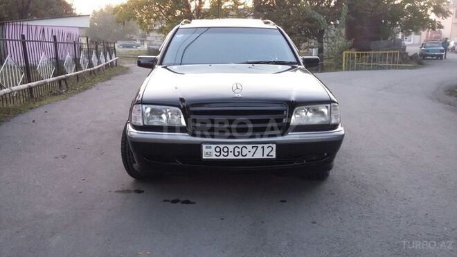 Mercedes C 240 2000, 216,000 km - 2.4 l - Zaqatala