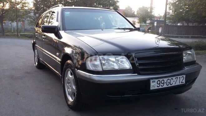 Mercedes C 240 2000, 216,000 km - 2.4 l - Zaqatala