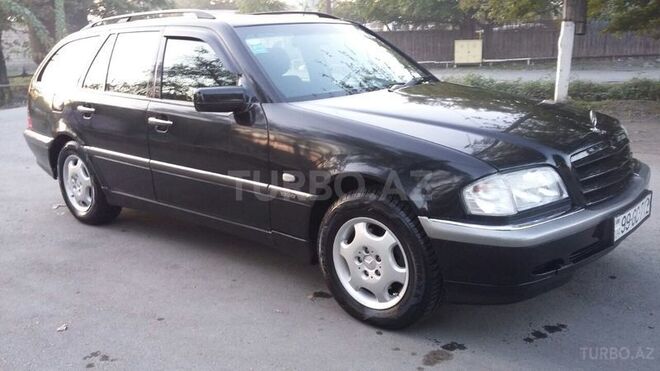 Mercedes C 240 2000, 216,000 km - 2.4 l - Zaqatala