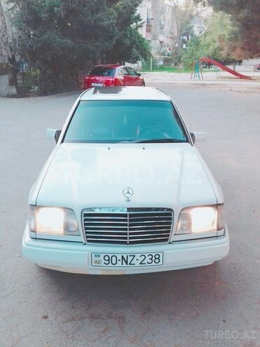 Mercedes E 220 1991, 397,000 km - 2.2 л - Bakı