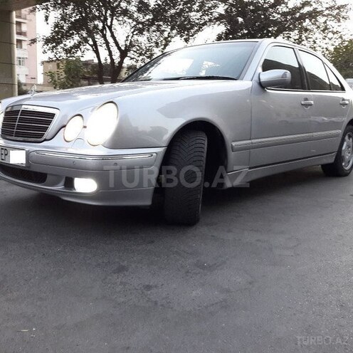 Mercedes E 220 2000, 350,000 km - 2.2 l - Bakı
