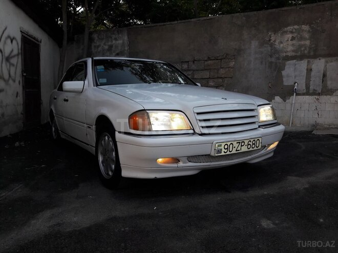 Mercedes C 230 1996, 320,000 km - 2.3 l - Bakı