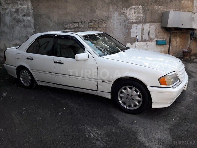 Mercedes C 230 1996, 320,000 km - 2.3 l - Bakı