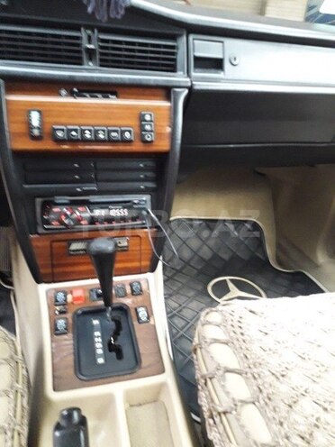 Mercedes 190 1993, 200,000 km - 2.3 л - Bakı