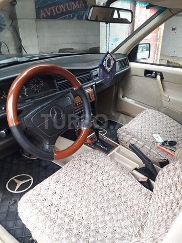 Mercedes 190 1993, 200,000 km - 2.3 л - Bakı