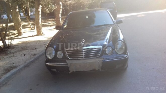 Mercedes E 240 2000, 269,000 km - 2.4 l - Bakı