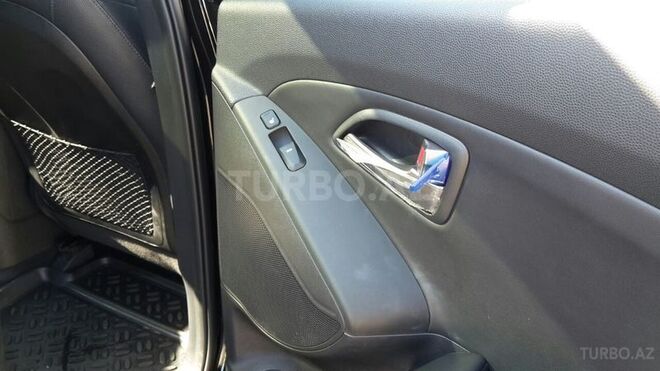 Hyundai ix35 2015, 19,000 km - 2.4 l - Ucar