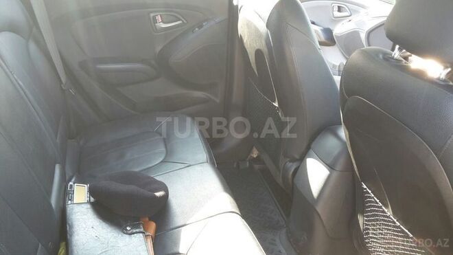 Hyundai ix35 2015, 19,000 km - 2.4 l - Ucar