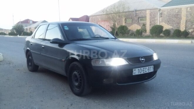 Opel Vectra 1997, 300,000 km - 1.6 л - Sumqayıt