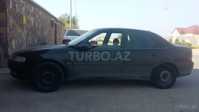 Opel Vectra 1997, 300,000 km - 1.6 л - Sumqayıt