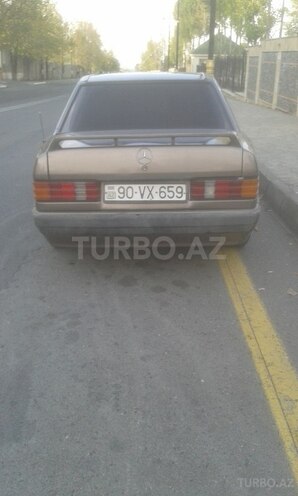 Mercedes 190 1989, 4,407,000 km - 1.9 л - Qəbələ