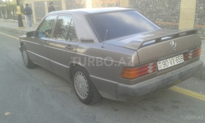 Mercedes 190 1989, 4,407,000 km - 1.9 л - Qəbələ