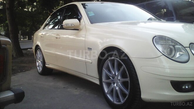 Mercedes E 200 2009, 200,000 km - 2.1 л - Bakı