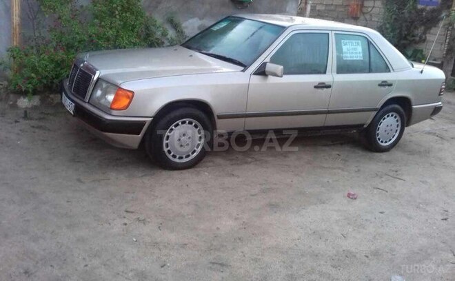 Mercedes E 300 1987, 268,000 km - 0.2 l - Bakı
