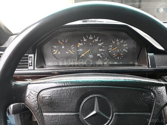 Mercedes E 200 1993, 470,000 km - 2.0 л - Bakı
