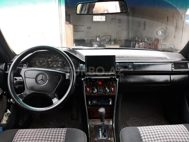 Mercedes E 200 1993, 470,000 km - 2.0 л - Bakı