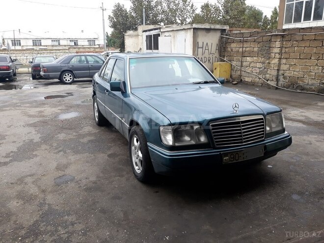 Mercedes E 200 1993, 470,000 km - 2.0 л - Bakı