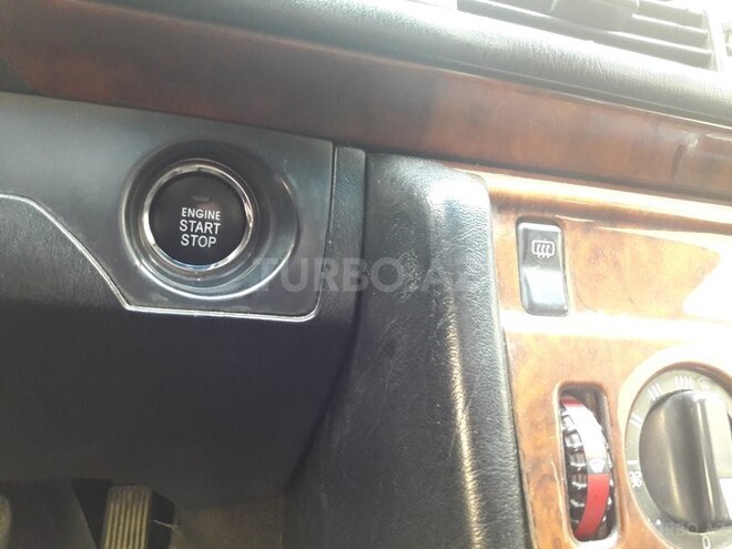 Mercedes E 280 1993, 310,000 km - 2.8 л - Bakı