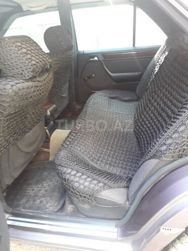 Mercedes E 280 1993, 310,000 km - 2.8 л - Bakı