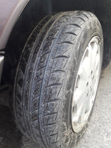 Mercedes E 280 1993, 310,000 km - 2.8 л - Bakı