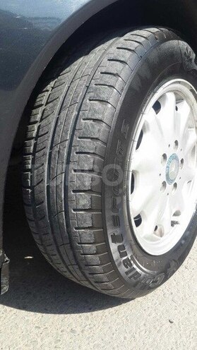 Mercedes E 230 1996, 348,000 km - 2.3 l - Sumqayıt