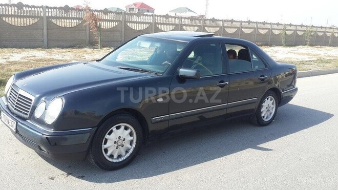 Mercedes E 230 1996, 348,000 km - 2.3 l - Sumqayıt