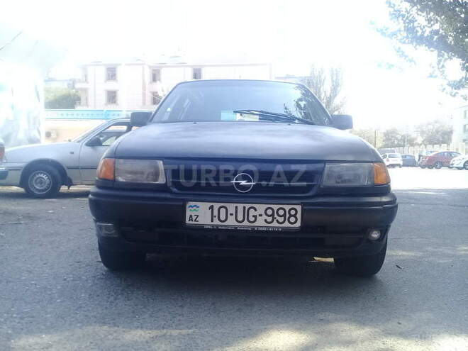 Opel Astra 1994, 340,000 km - 1.6 l - Bakı