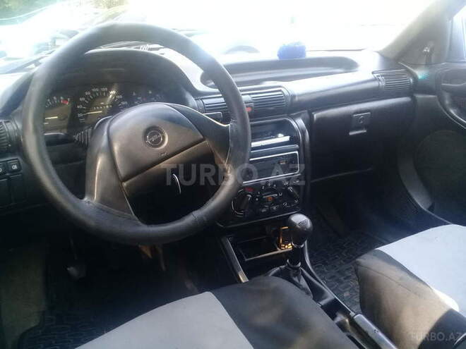 Opel Astra 1994, 340,000 km - 1.6 l - Bakı