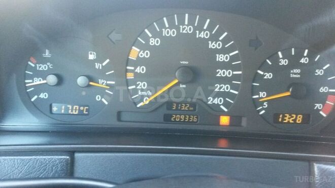 Mercedes E 200 1998, 204,000 km - 2.0 l - Bakı