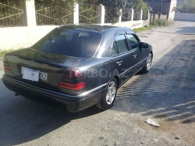 Mercedes C 200 1995, 329,565 km - 2.0 л - Bakı