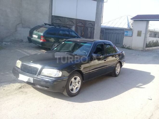 Mercedes C 200 1995, 329,565 km - 2.0 л - Bakı