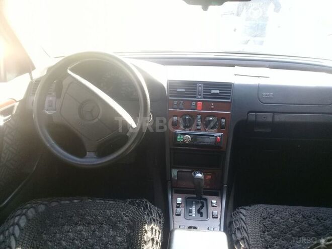 Mercedes C 200 1995, 329,565 km - 2.0 л - Bakı