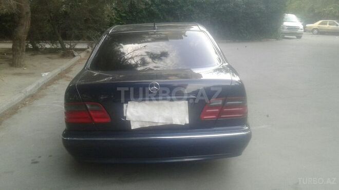 Mercedes E 240 2000, 269,000 km - 2.4 l - Bakı