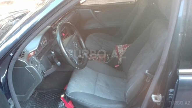 Mercedes E 240 2000, 269,000 km - 2.4 l - Bakı