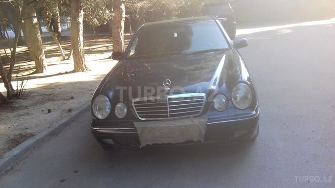 Mercedes E 240 2000, 269,000 km - 2.4 l - Bakı
