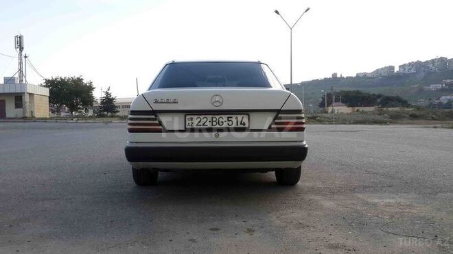 Mercedes E 200 1991, 473,000 km - 2.0 l - Bakı
