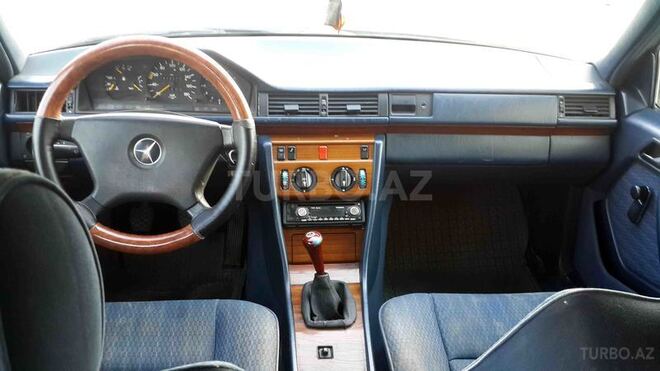 Mercedes E 200 1991, 473,000 km - 2.0 l - Bakı