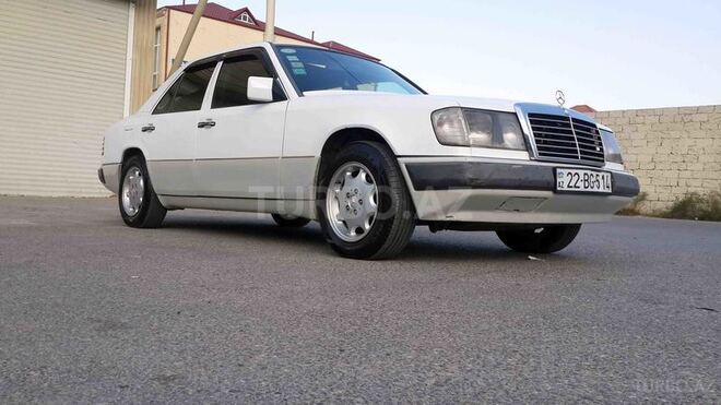 Mercedes E 200 1991, 473,000 km - 2.0 l - Bakı