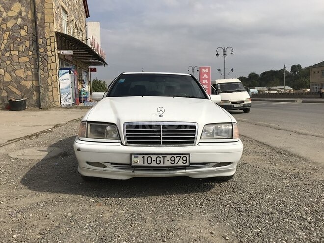 Mercedes C 180 1997, 256,760 km - 1.8 л - Quba